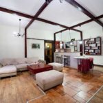 Модульный мягкий уголок удобен тем, что может менять конфигурацию по своему усмотрению или желанию