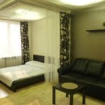 Задернув полог, чувствуешь себя уютнее